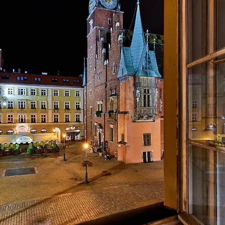 Apartament - Unique Market Square View